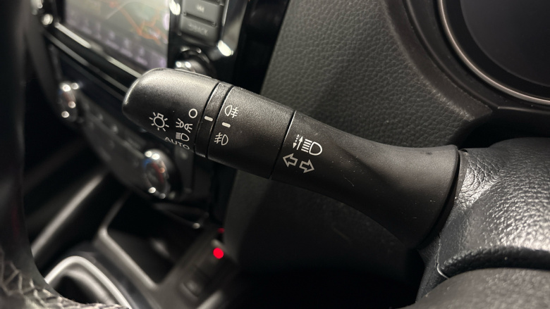 Nissan Qashqai 1.3 DiG-T 160 Acenta Premium 5dr Petrol Hatchback